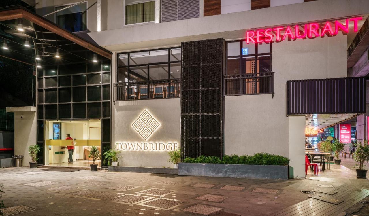 Townbridge Hotels & Suites Kochi 外观 照片