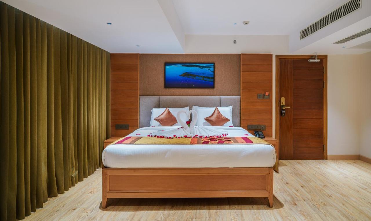 Townbridge Hotels & Suites Kochi 外观 照片