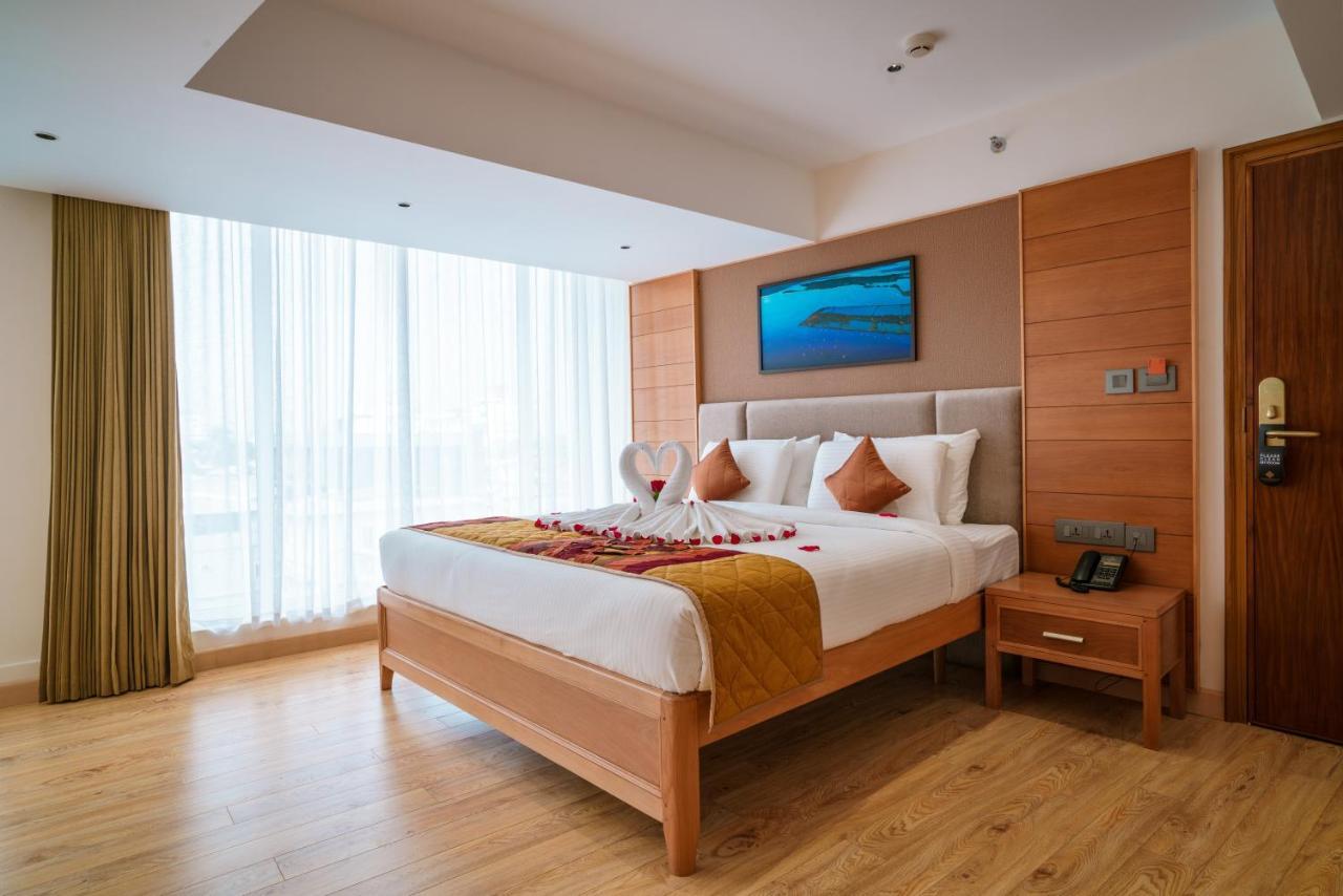 Townbridge Hotels & Suites Kochi 外观 照片