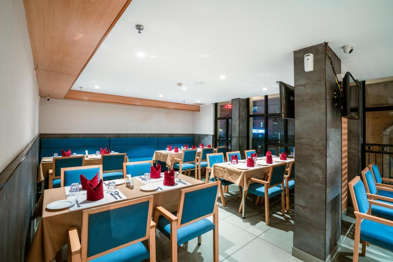 Townbridge Hotels & Suites Kochi 外观 照片