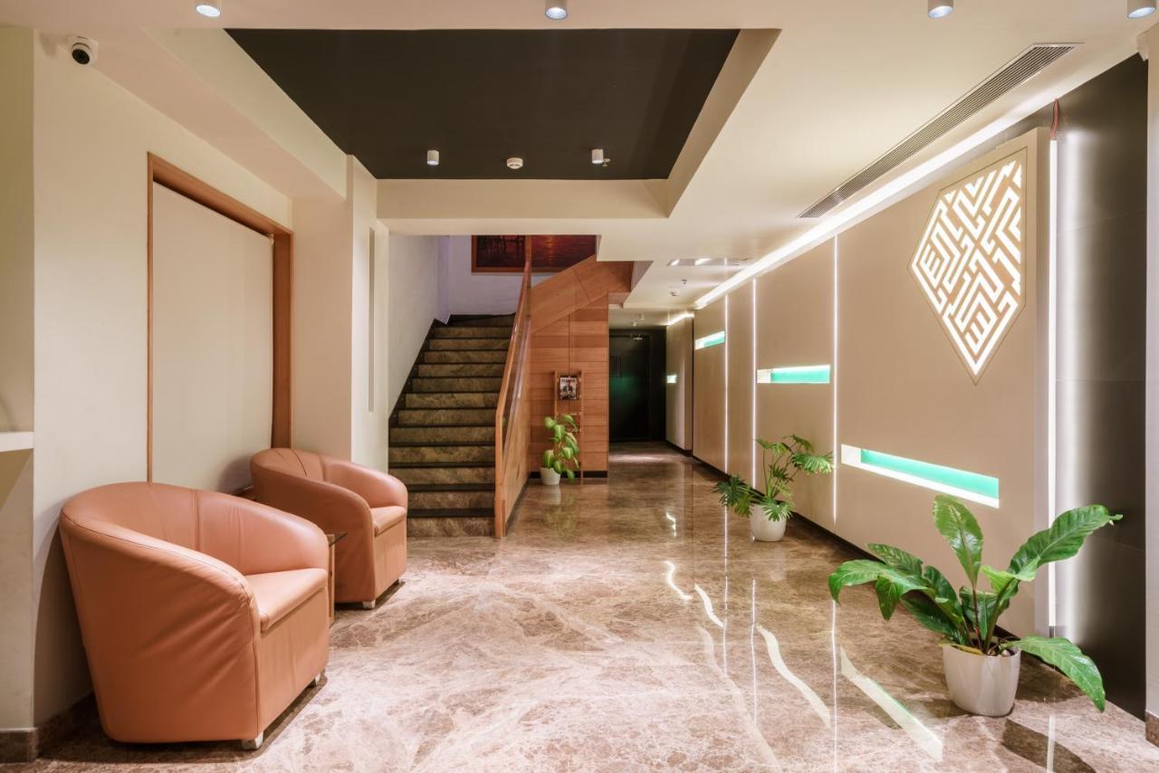 Townbridge Hotels & Suites Kochi 外观 照片
