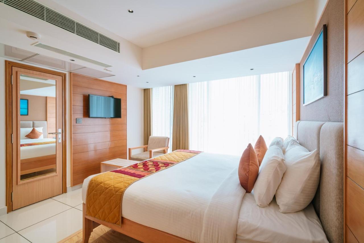 Townbridge Hotels & Suites Kochi 外观 照片