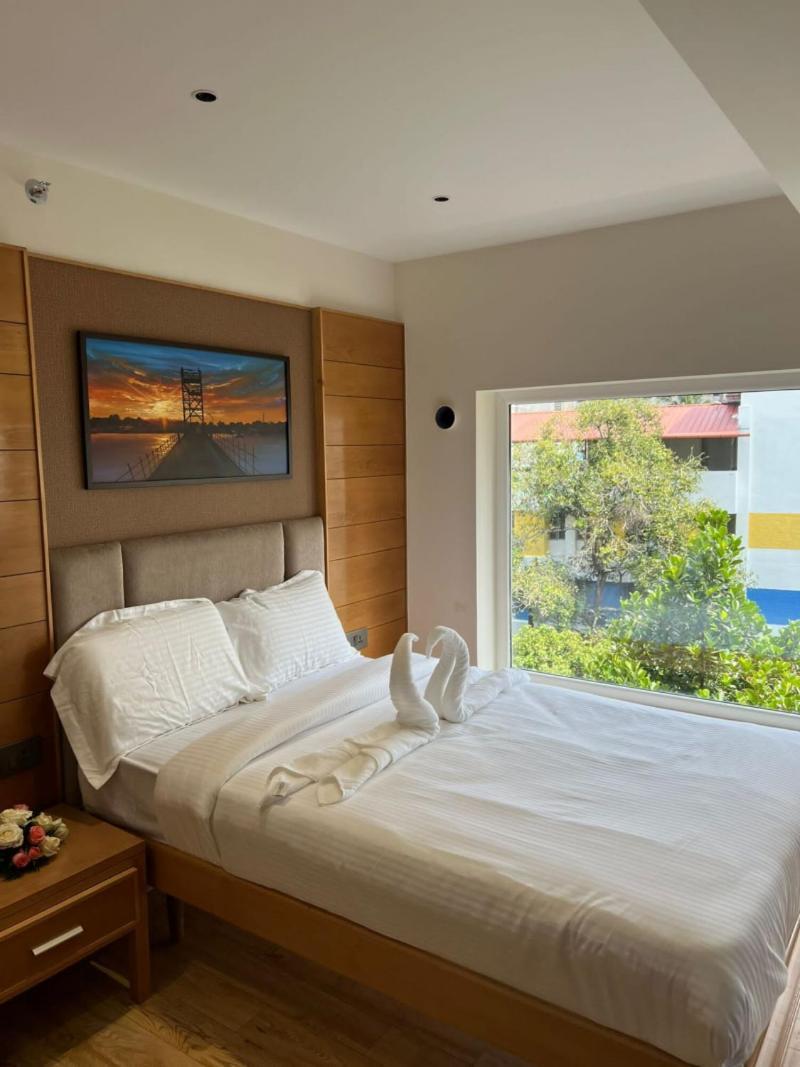 Townbridge Hotels & Suites Kochi 外观 照片